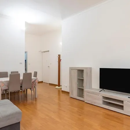 Italstay - Centrale-garibaldi - Pet Friendly Apartmán